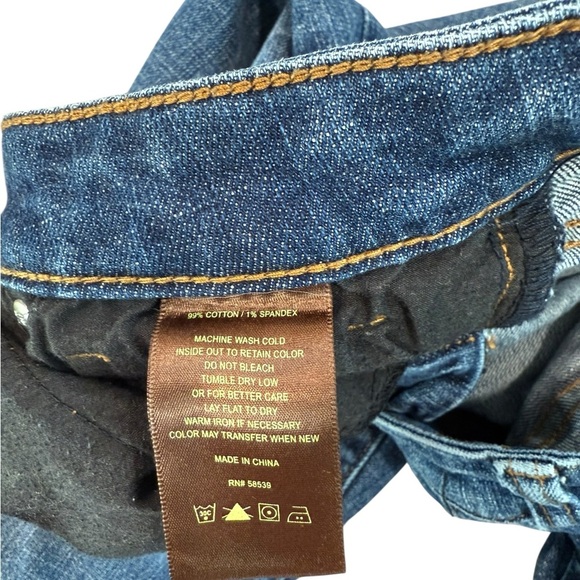 Kut From The Kloth Women’s Size 10 Raw Ankle Hem Light Wash Distressed  Jeans - Picture 6 of 10